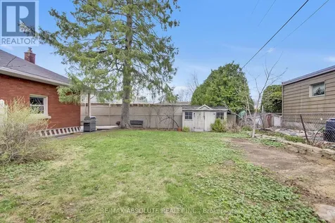 731 Dovercourt Avenue Ottawa ON K2A 0W9