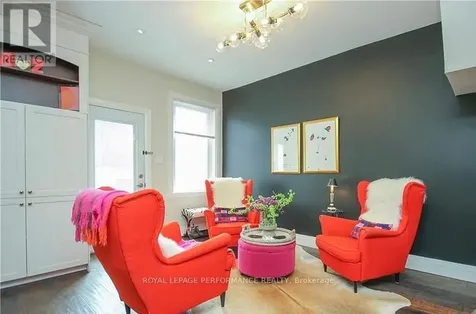 168 Stewart Street West Ottawa ON K1N 6J9