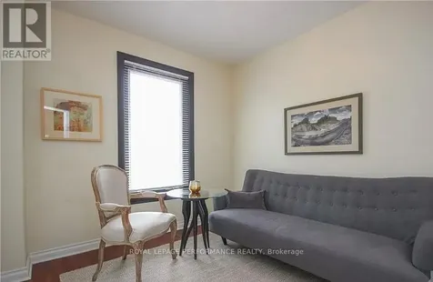 168 Stewart Street West Ottawa ON K1N 6J9