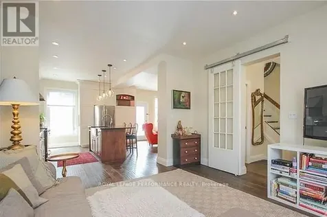 168 Stewart Street West Ottawa ON K1N 6J9