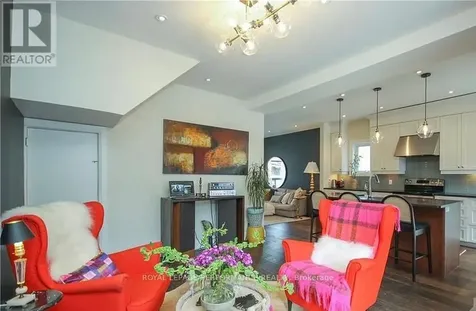 168 Stewart Street West Ottawa ON K1N 6J9