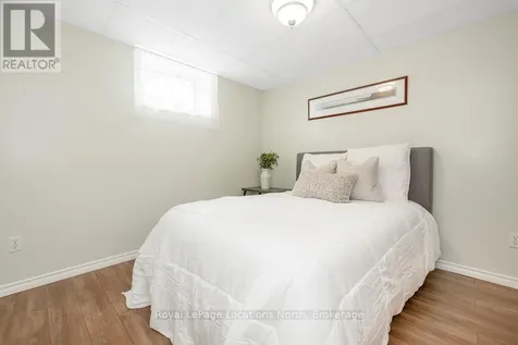 122 Augusta Crescent Blue Mountains ON L9Y 0K7