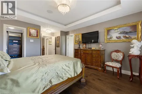 123 Oak Park Drive Waterloo ON N2K 0B3
