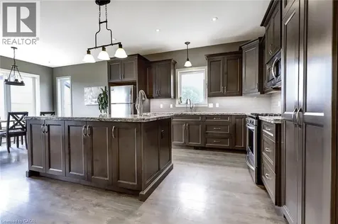 1750 Concession 8 Townsend Waterford ON N0E 1Y0