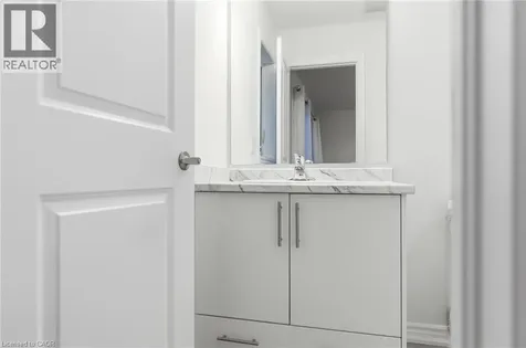 9 Admiral Road Welland ON L3B 0H3