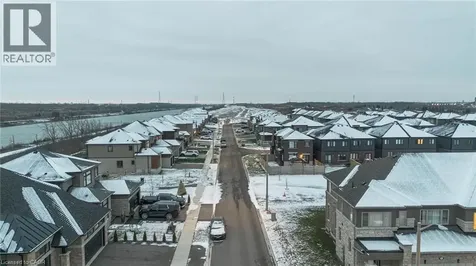 9 Admiral Road Welland ON L3B 0H3