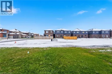 9 Admiral Road Welland ON L3B 0H3
