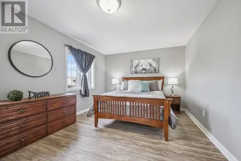 15 Zinkann Crescent Wellesley ON N0B 2T0