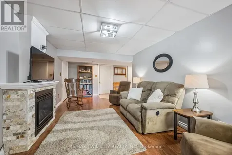 15 Zinkann Crescent Wellesley ON N0B 2T0