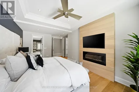 3205 Highpoint Court Burlington ON L7P 0P9