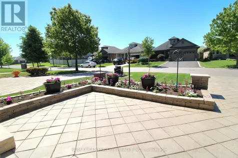 5 Cherry Blossom Lane St. Thomas ON N5R 1L2
