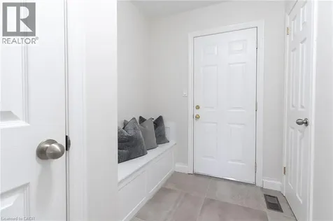 4021 Mountain Street Beamsville ON L3J 0K9