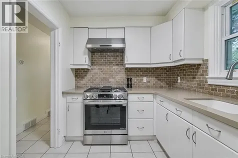 17 Orchard Crescent Guelph ON N1E 1W9