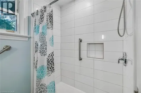 17 Orchard Crescent Guelph ON N1E 1W9
