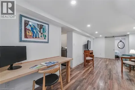 17 Orchard Crescent Guelph ON N1E 1W9