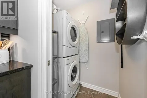 575 Byron Avenue Ottawa ON K2A 1R7