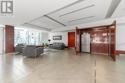 575 Byron Avenue Ottawa ON K2A 1R7