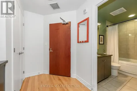 575 Byron Avenue Ottawa ON K2A 1R7