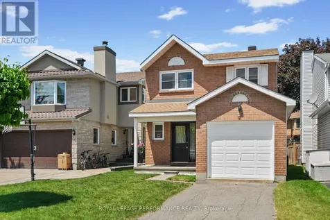 9 Saddle Crescent Ottawa ON K1G 5L4
