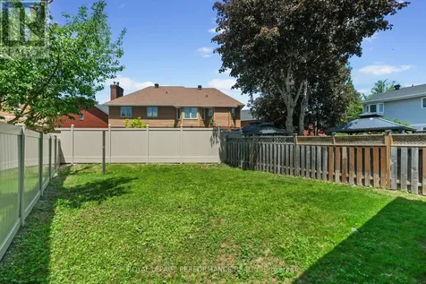 9 Saddle Crescent Ottawa ON K1G 5L4