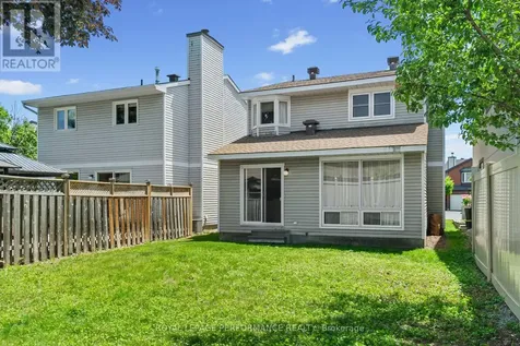 9 Saddle Crescent Ottawa ON K1G 5L4