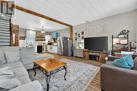 18 King Street Haldimand ON N0A 1E0