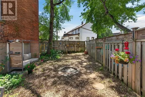 18 King Street Haldimand ON N0A 1E0