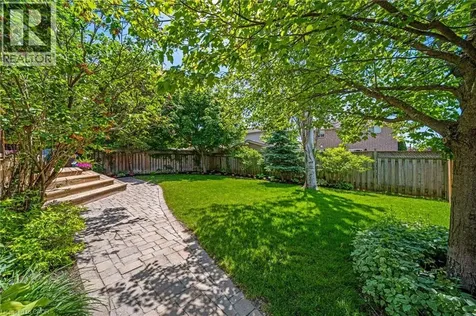6 Scottswood Lane Caledonia ON N3W 2L6