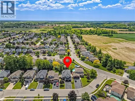 6 Scottswood Lane Caledonia ON N3W 2L6