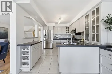 85 Edgewater Drive Stoney Creek ON L8E 4Z2