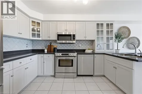 85 Edgewater Drive Stoney Creek ON L8E 4Z2