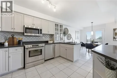 85 Edgewater Drive Stoney Creek ON L8E 4Z2