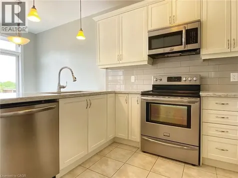 67 Summerberry Way Hamilton ON L9B 1A2