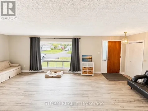 44 St Lawrence Street South Stormont ON K0C 1M0