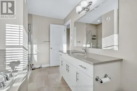 165 Angelonia Crescent Ottawa ON K1T 0Y5