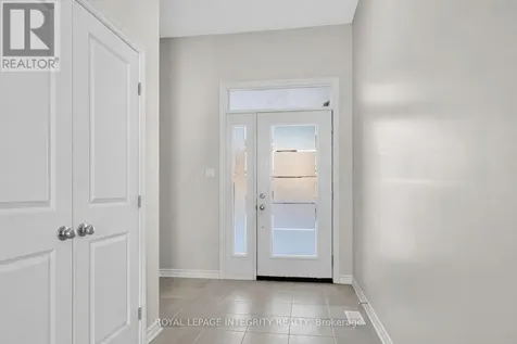 165 Angelonia Crescent Ottawa ON K1T 0Y5
