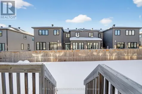 165 Angelonia Crescent Ottawa ON K1T 0Y5