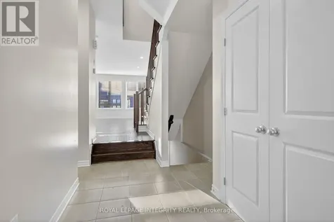 165 Angelonia Crescent Ottawa ON K1T 0Y5