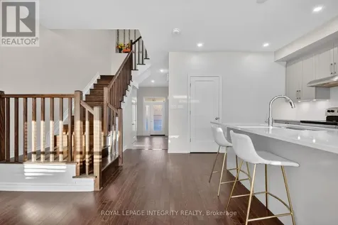 165 Angelonia Crescent Ottawa ON K1T 0Y5