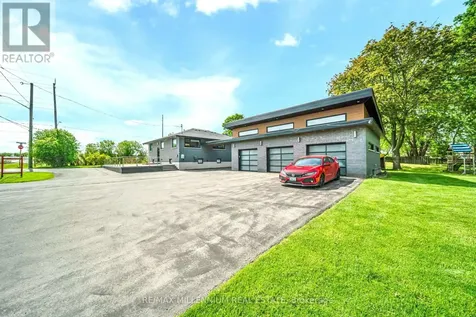 31 Old Lake Ridge Road Whitby ON L1P 1K1