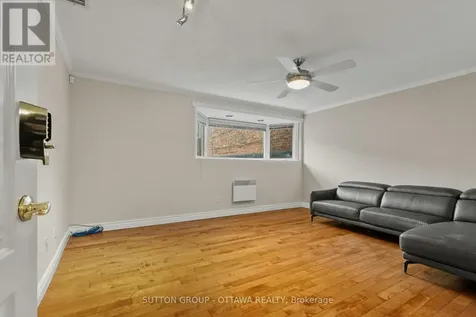 117 Murray Street Ottawa ON K1N 5M5