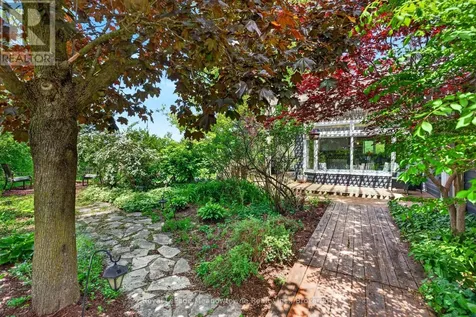 8122 Eramosa Garafraxa Townline Centre Wellington ON N1M 2W5