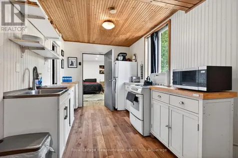 8122 Eramosa Garafraxa Townline Centre Wellington ON N1M 2W5
