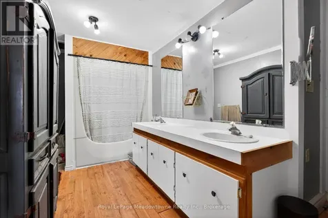 8122 Eramosa Garafraxa Townline Centre Wellington ON N1M 2W5