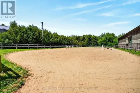 8122 Eramosa Garafraxa Townline Centre Wellington ON N1M 2W5