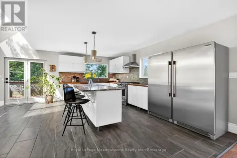 8122 Eramosa Garafraxa Townline Centre Wellington ON N1M 2W5