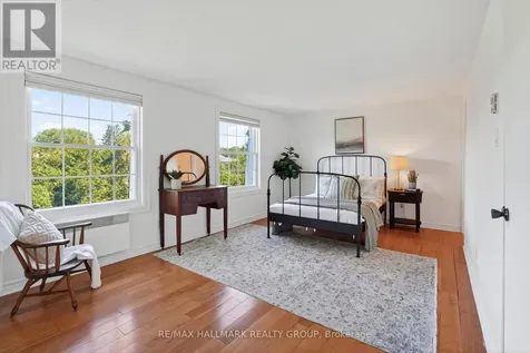 83 Appleby Private Ottawa ON K2C 3P4