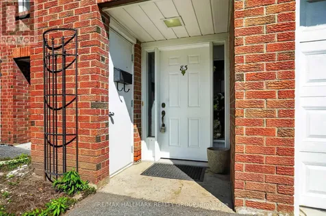 83 Appleby Private Ottawa ON K2C 3P4