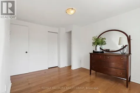 83 Appleby Private Ottawa ON K2C 3P4
