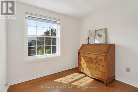 83 Appleby Private Ottawa ON K2C 3P4